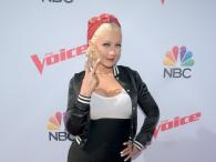 Christina Aguilera zmysłowo wyeksponowała biust w Hollywood